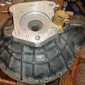 Adapter & clutch slave to gearbox top rear